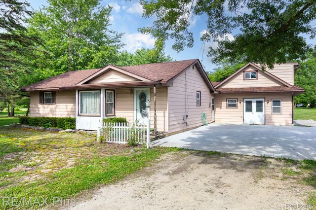 3350 N Belsay Road E, Genesee Charter Township, MI 48506