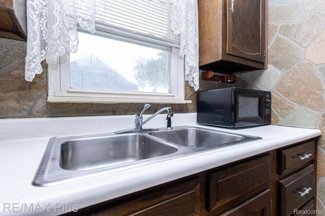 3350 N Belsay Road E, Genesee Charter Township, MI 48506