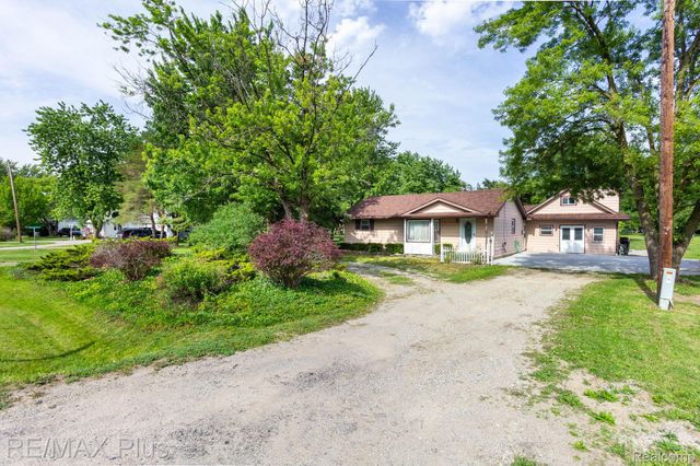 3350 N Belsay Road E, Genesee Charter Township, MI 48506