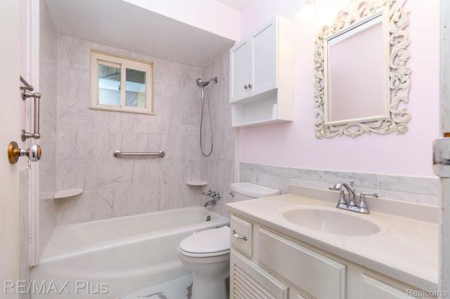 3350 N Belsay Road E, Genesee Charter Township, MI 48506