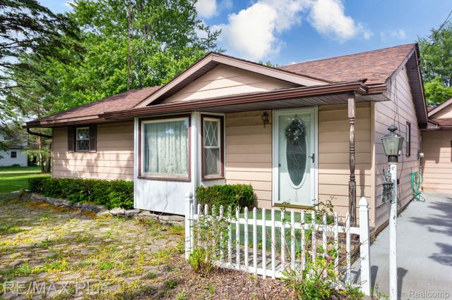 3350 N Belsay Road E, Genesee Charter Township, MI 48506