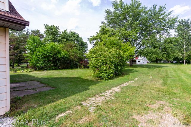 3350 N Belsay Road E, Genesee Charter Township, MI 48506