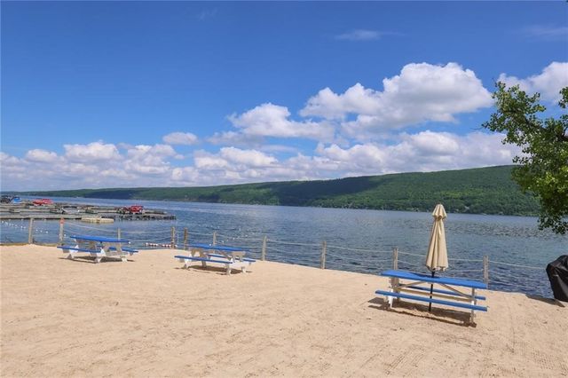 5540 Lakewood Trail, South Bristol, NY 14424