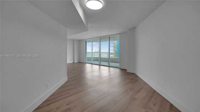 555 NE 34th St 2307, Miami, FL 33137
