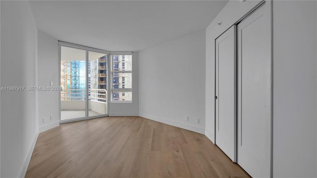 555 NE 34th St 2307, Miami, FL 33137