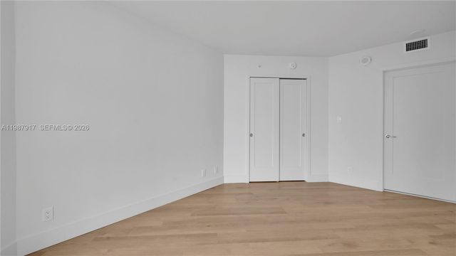 555 NE 34th St 2307, Miami, FL 33137