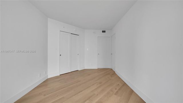 555 NE 34th St 2307, Miami, FL 33137