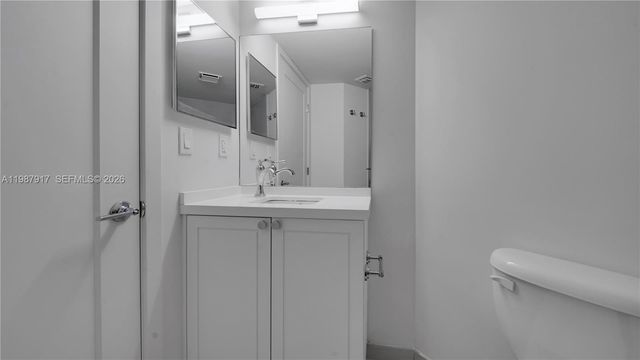 555 NE 34th St 2307, Miami, FL 33137