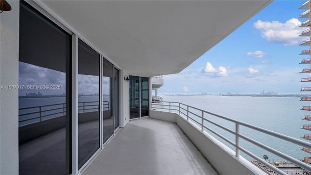 555 NE 34th St 2307, Miami, FL 33137