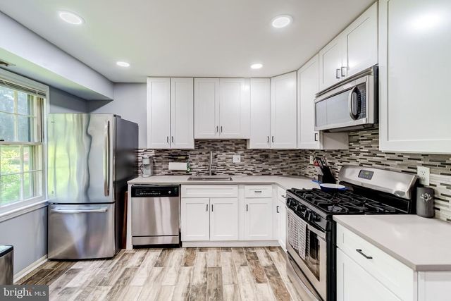 6012 WESTCHESTER PARK DR #101, College Park, MD 20740