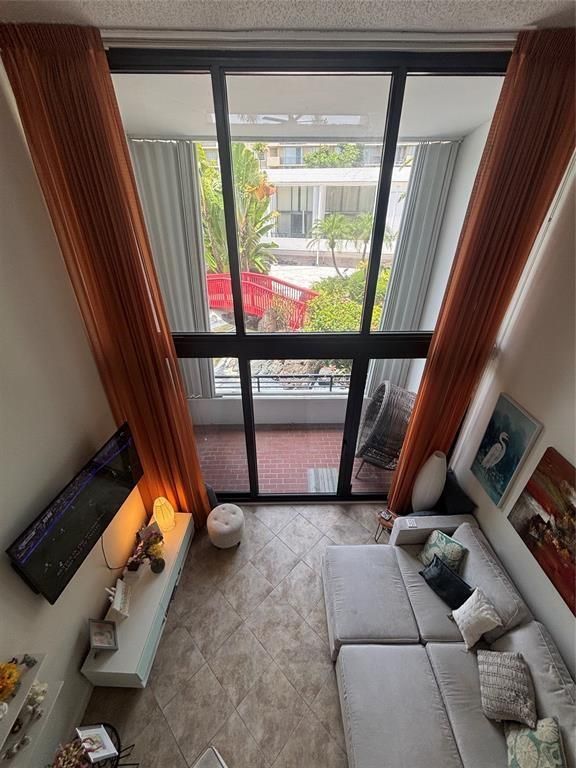 Image 10 of property listing at Address unavailable.