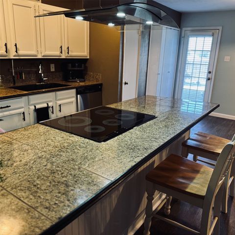 6701 Matson Drive, The Colony, TX 75056