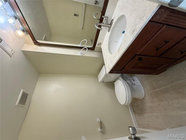 846 Dumont Place, St Louis, MO 63125