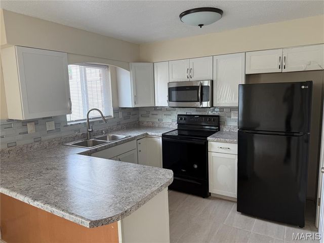 846 Dumont Place, St Louis, MO 63125