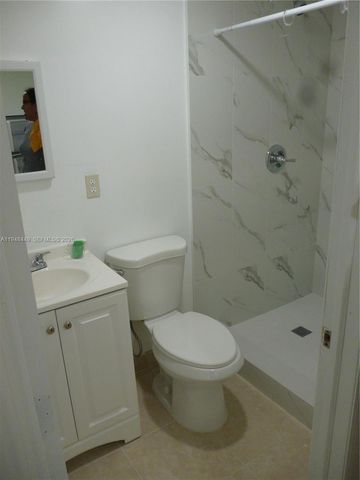 4611 SW 19th St 1, West Park, FL 33023