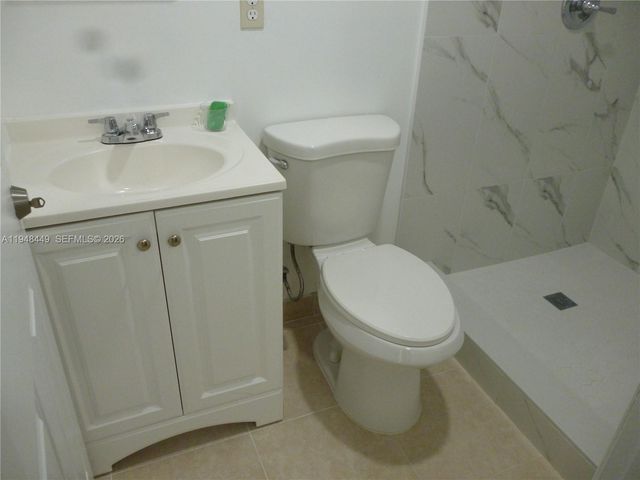 4611 SW 19th St 1, West Park, FL 33023