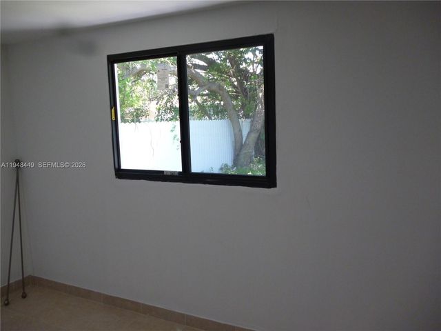 4611 SW 19th St 1, West Park, FL 33023