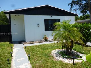 4611 SW 19th St 1, West Park, FL 33023