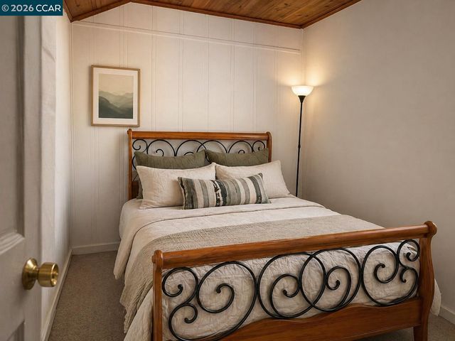 1258 Pine St, Palo Alto, CA 94301