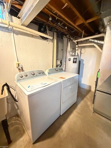 36718 Clifford Drive, Sterling Heights, MI 48312