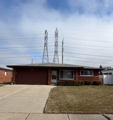 36718 Clifford Drive, Sterling Heights, MI 48312