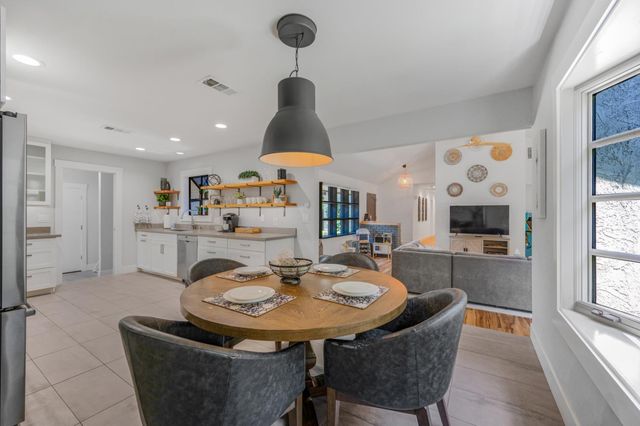 6760 N Haslam Avenue, Fresno, CA 93711