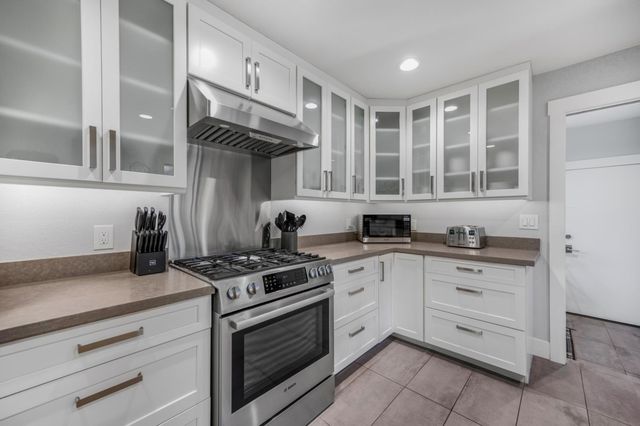 6760 N Haslam Avenue, Fresno, CA 93711