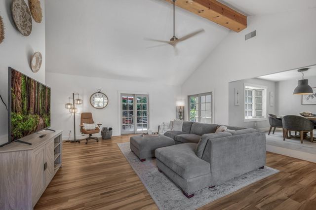 6760 N Haslam Avenue, Fresno, CA 93711