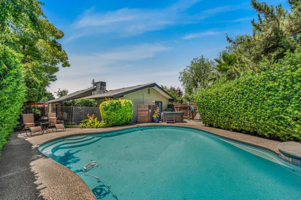 Image 43 of property listing at 6760 N Haslam Avenue, Fresno, CA 93711