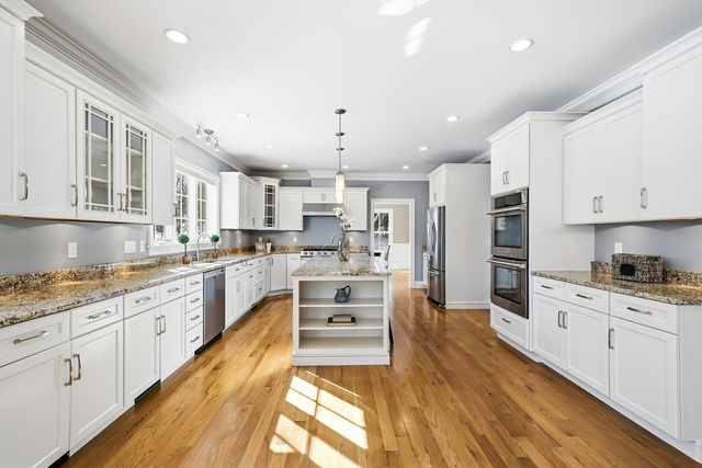 4 Whittier Rd, Lexington, MA 02420