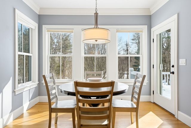 4 Whittier Rd, Lexington, MA 02420