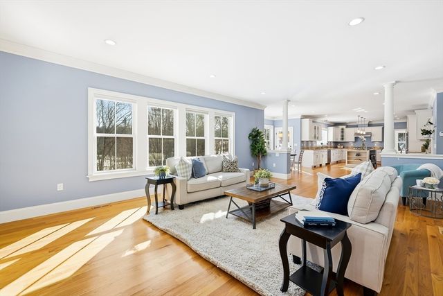 4 Whittier Rd, Lexington, MA 02420