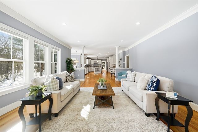 4 Whittier Rd, Lexington, MA 02420