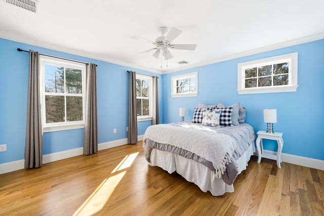 4 Whittier Rd, Lexington, MA 02420