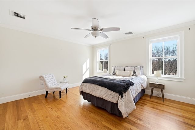 4 Whittier Rd, Lexington, MA 02420