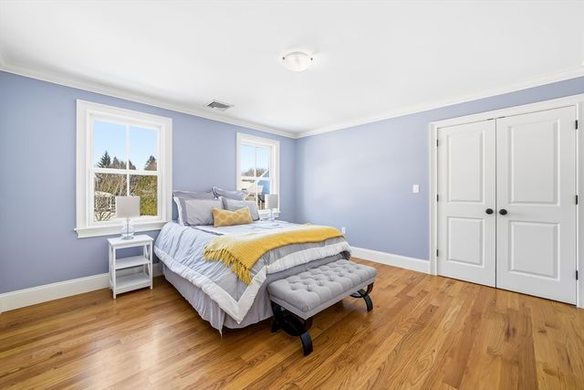 4 Whittier Rd, Lexington, MA 02420