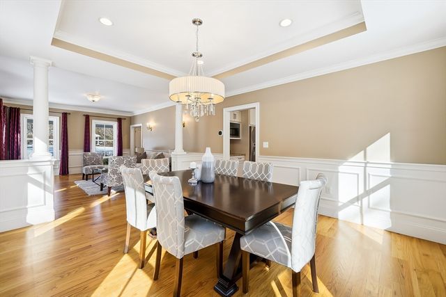 4 Whittier Rd, Lexington, MA 02420