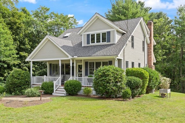 40 Ray Rd, Wrentham, MA 02093