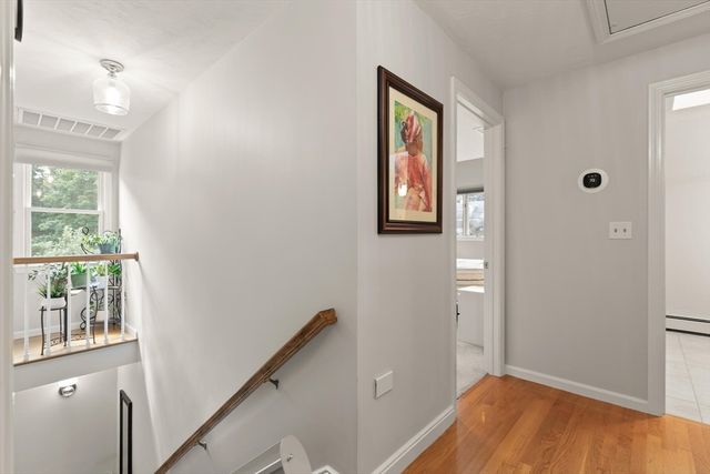 40 Ray Rd, Wrentham, MA 02093