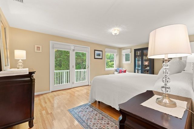 40 Ray Rd, Wrentham, MA 02093