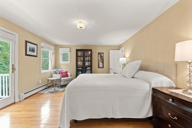40 Ray Rd, Wrentham, MA 02093