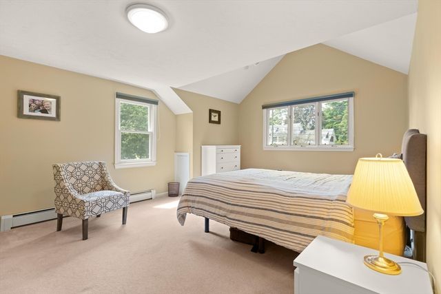 40 Ray Rd, Wrentham, MA 02093