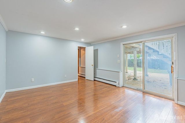 927 Wood Avenue, Edison, NJ 08820
