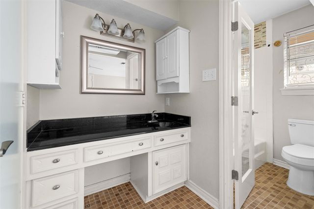 6907 Pickrell Drive, Dallas, TX 75227