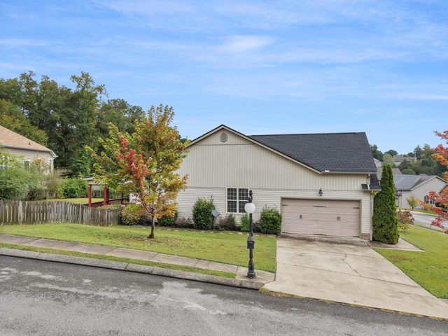 8614 Maple Valley Drive, Chattanooga, TN 37421