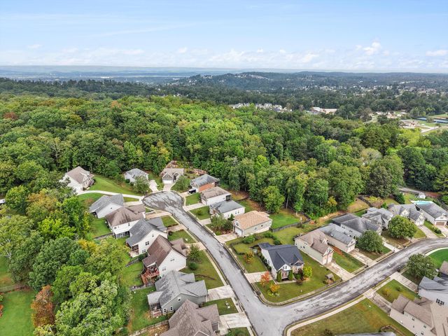 8614 Maple Valley Drive, Chattanooga, TN 37421