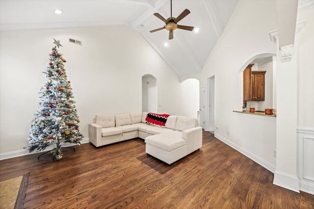 8614 Maple Valley Drive, Chattanooga, TN 37421