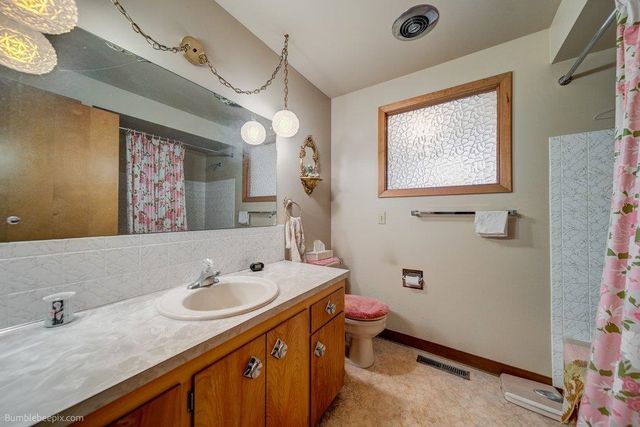 5914 N Fleming St, Spokane, WA 99205