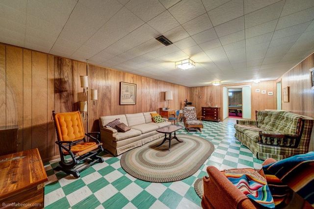 5914 N Fleming St, Spokane, WA 99205