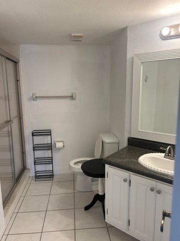 1537 SE Royal Green Cir Apt E201, Port St Lucie, FL 34952